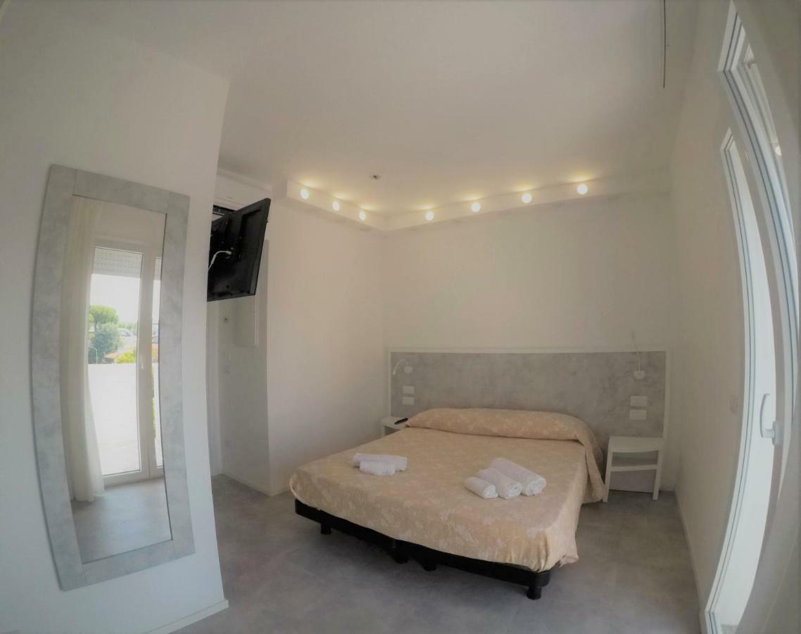 Wellove Aparthotel Riccione Exterior photo